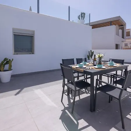Family 6 Beachfront By Holidays Apartment