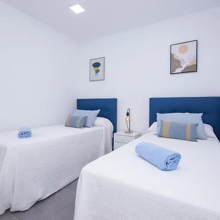 Family 6 Beachfront By Holidays * Corralejo