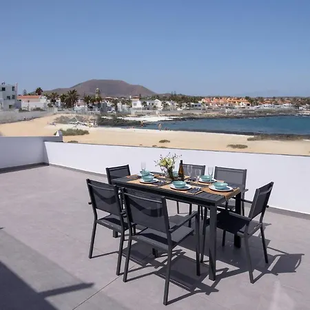 Apartment Family 6 Beachfront By Holidays
